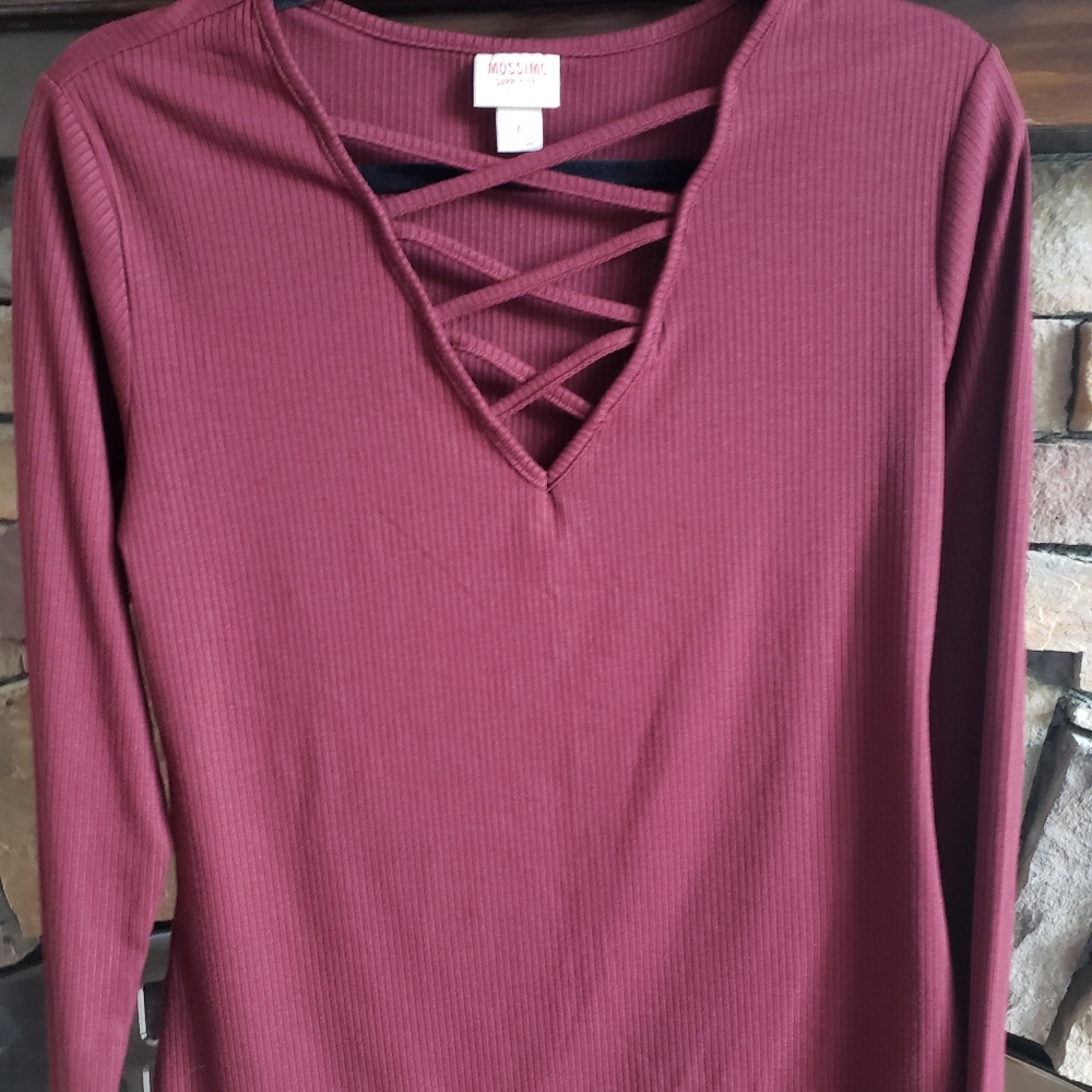 Mossimo L/S shirt. Sz XL but runs small